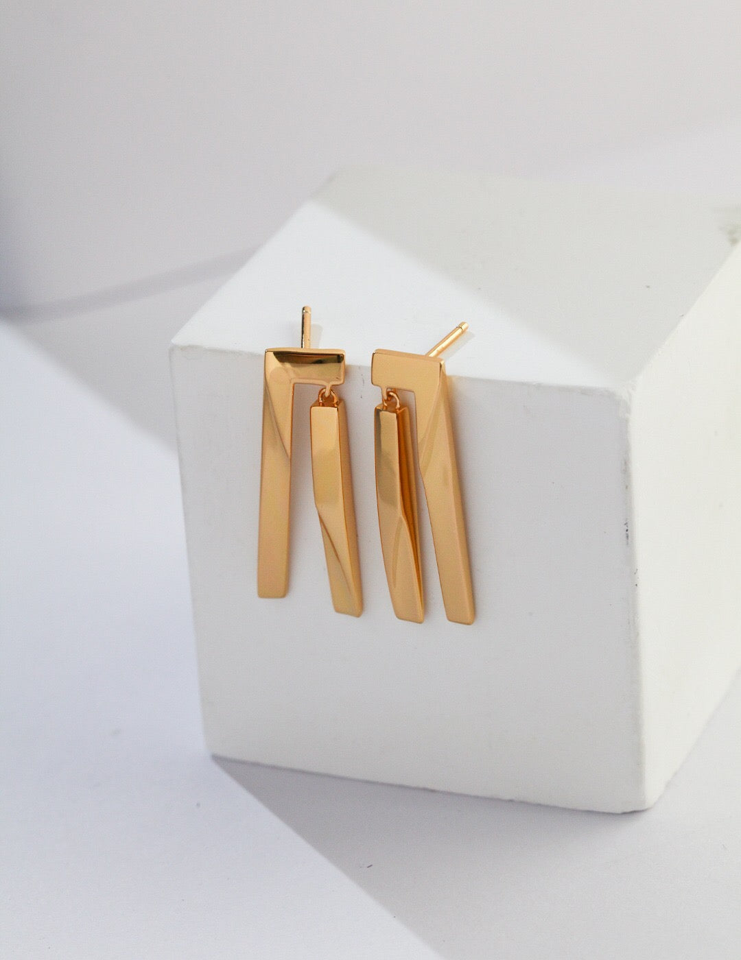 Laredo Geometric Bar Earrings