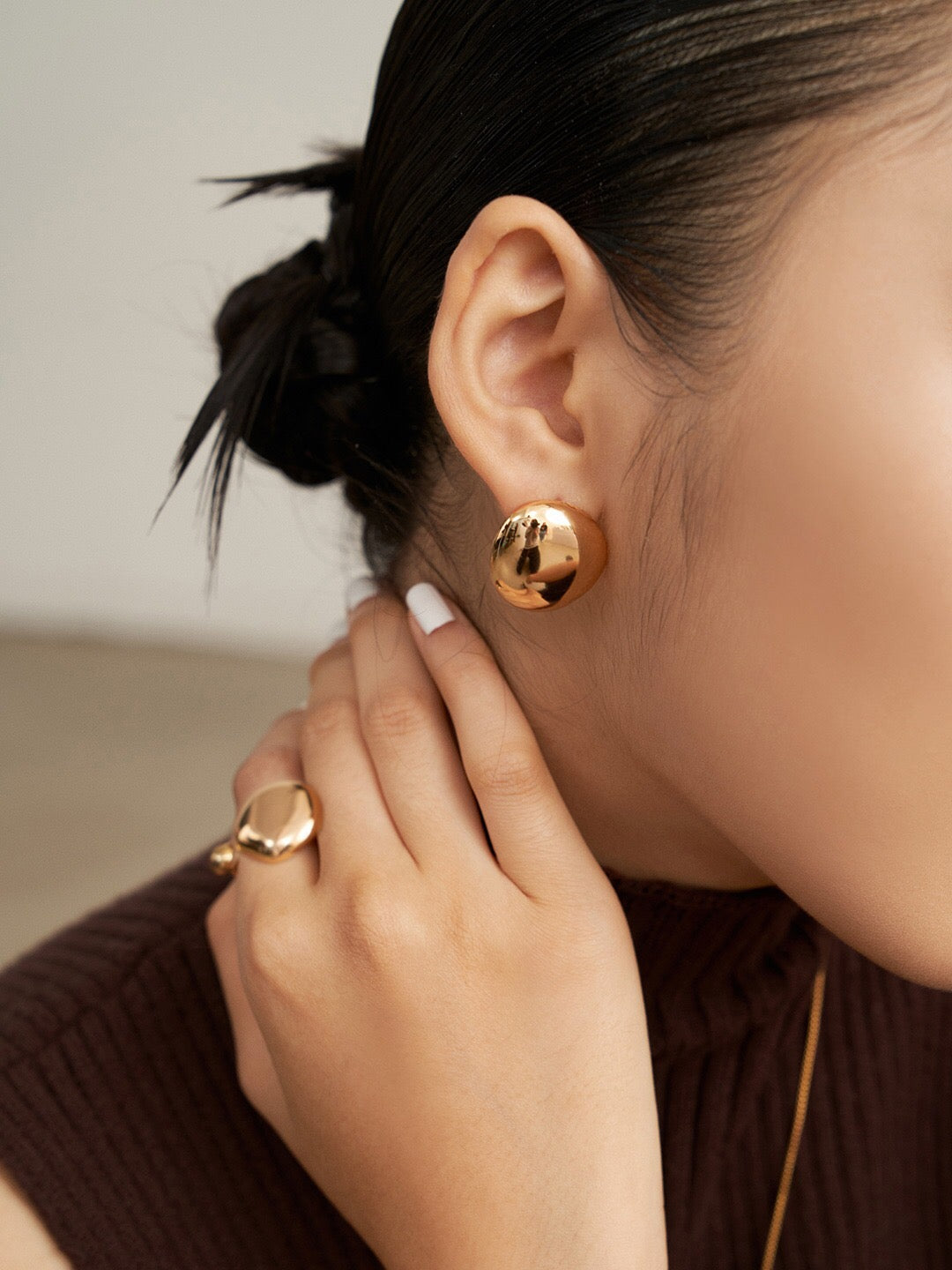Asymmetrical Curve Studs