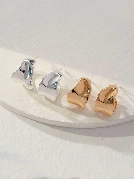 Aria Sculpted Curve Earrings